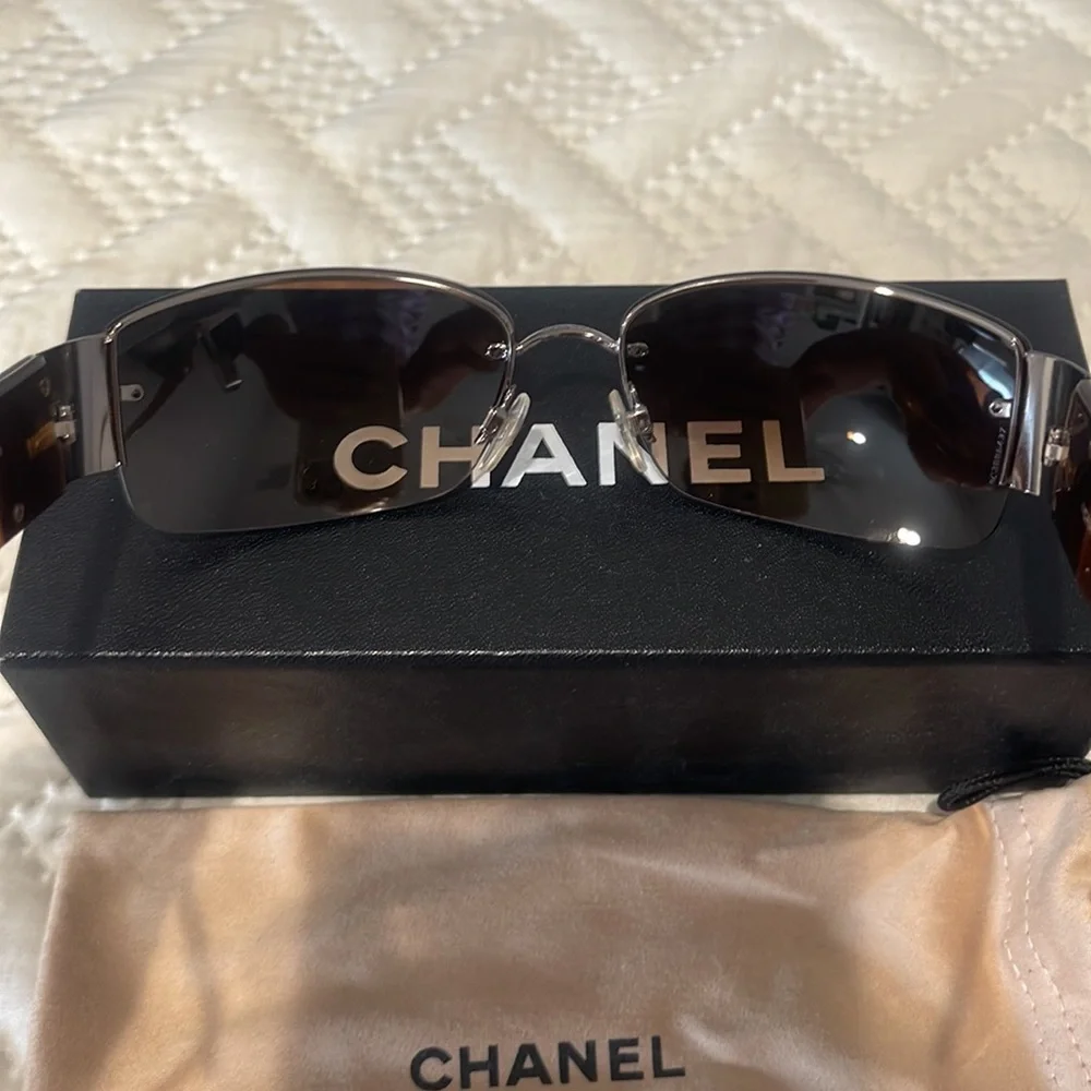 Authentic Chanel Sunglasses (See all pics for details ) - Picture 4 of 10
